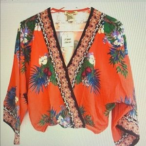 Flying Tomato Tropical Vacation Top Size Small